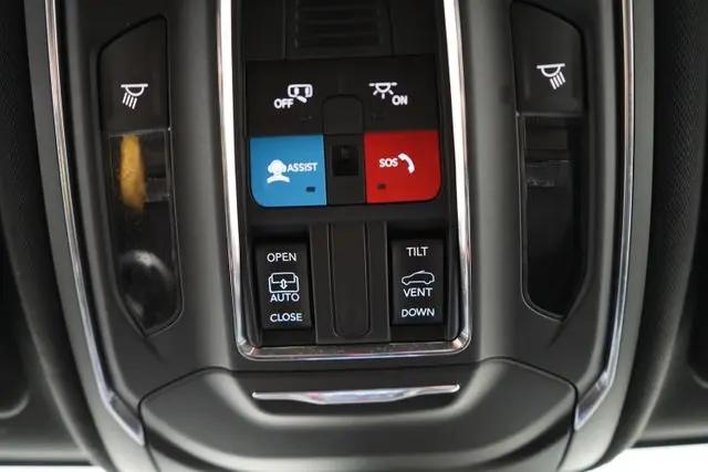 2024 Jeep Grand Cherokee L Laredo X 4x4