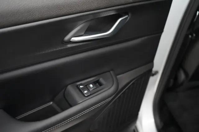 2024 Jeep Grand Cherokee L Laredo X 4x4