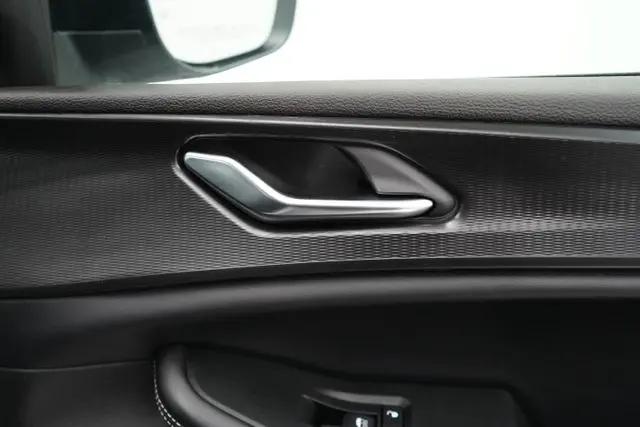 2024 Jeep Grand Cherokee L Laredo X 4x4
