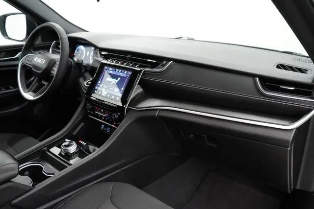 2024 Jeep Grand Cherokee L Laredo X 4x4