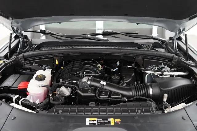 2024 Jeep Grand Cherokee L Laredo X 4x4