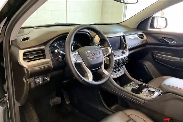 2023 GMC Acadia AWD SLT