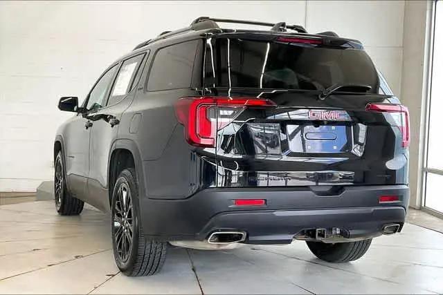2023 GMC Acadia AWD SLT