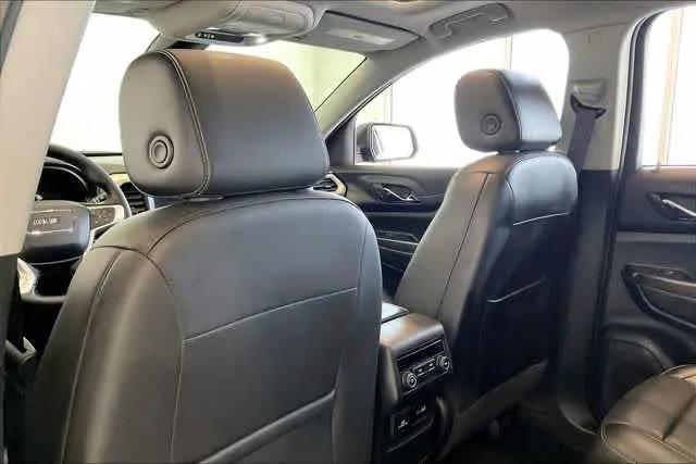 2023 GMC Acadia AWD SLT