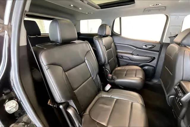 2023 GMC Acadia AWD SLT