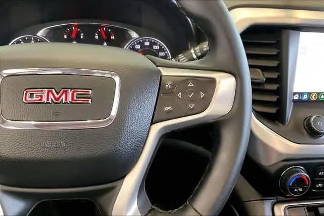 2023 GMC Acadia AWD SLT