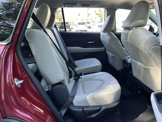 2025 Toyota Grand Highlander XLE