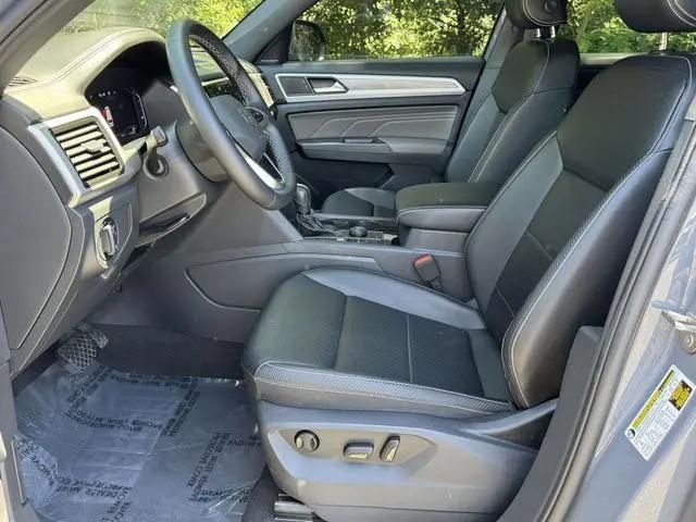 2023 Volkswagen Atlas Cross Sport 3.6L V6 SE w/Technology