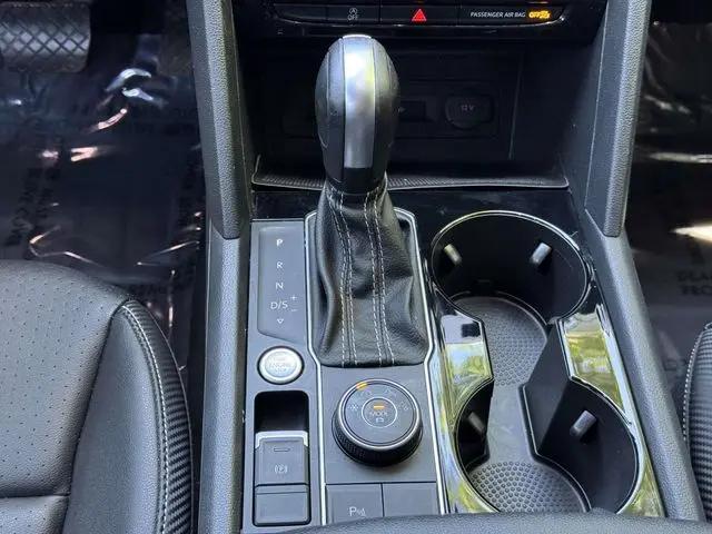 2023 Volkswagen Atlas Cross Sport 3.6L V6 SE w/Technology