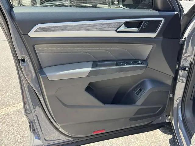 2023 Volkswagen Atlas Cross Sport 3.6L V6 SE w/Technology