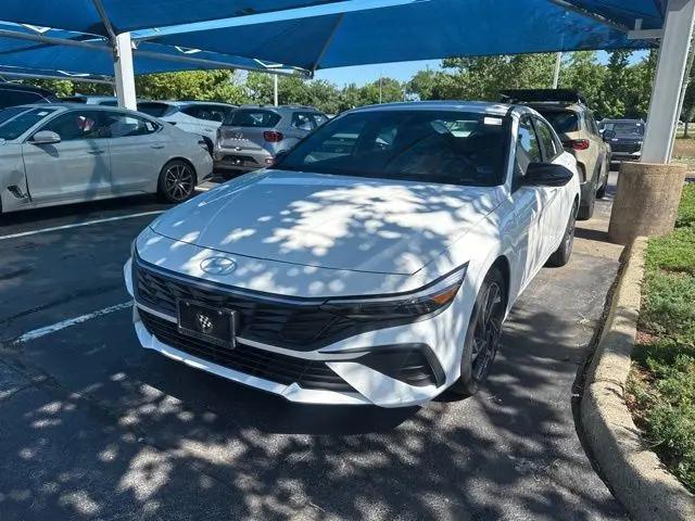 2025 Hyundai Elantra Hybrid SEL Sport