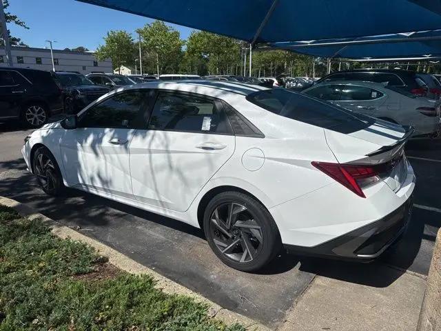 2025 Hyundai Elantra Hybrid SEL Sport
