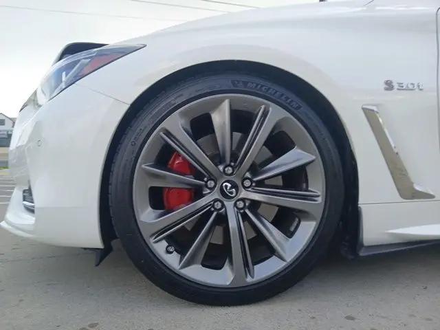 2019 INFINITI Q60 RED SPORT 400