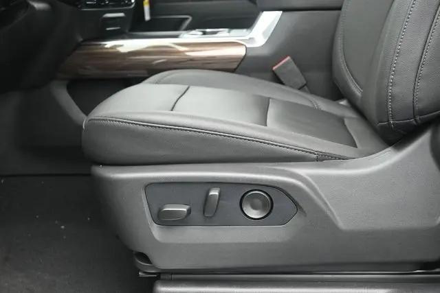 2026 Chevrolet Silverado 2500HD Crew Cab, Standard Bed, LT, 4WD