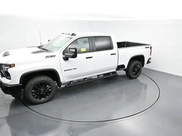 2026 Chevrolet Silverado 2500HD Crew Cab, Standard Bed, LT, 4WD