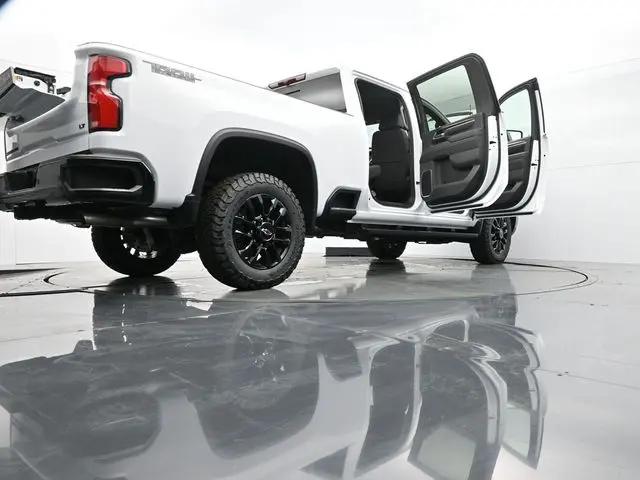 2026 Chevrolet Silverado 2500HD Crew Cab, Standard Bed, LT, 4WD