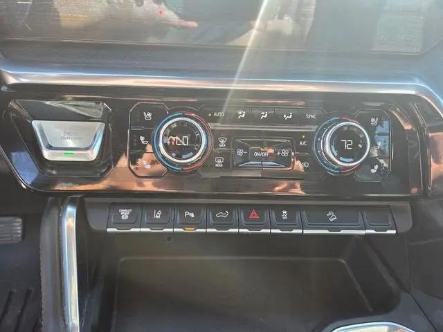 2024 GMC Sierra 2500HD 4WD Crew Cab Standard Bed Denali