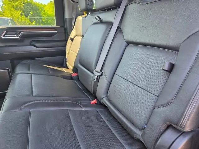 2024 GMC Sierra 2500HD 4WD Crew Cab Standard Bed Denali