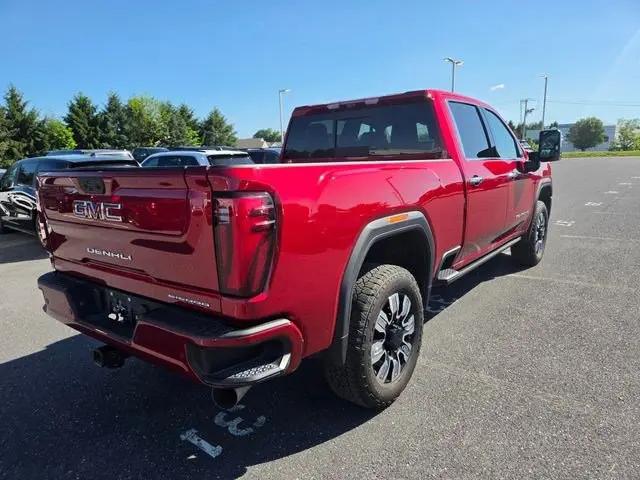 2024 GMC Sierra 2500HD 4WD Crew Cab Standard Bed Denali