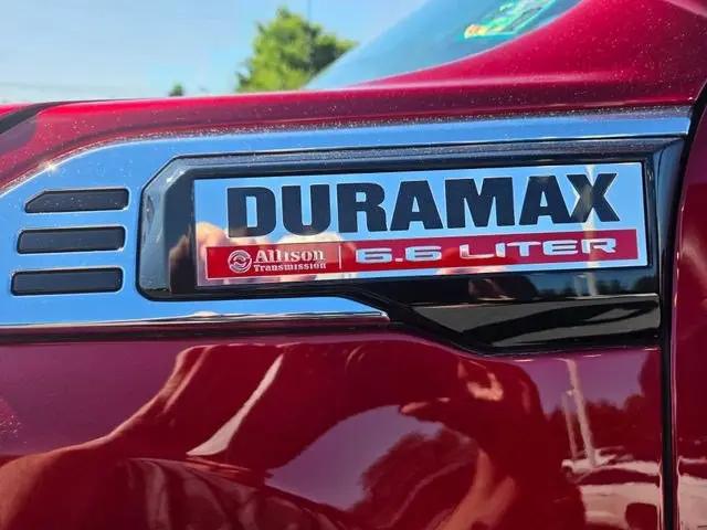 2024 GMC Sierra 2500HD 4WD Crew Cab Standard Bed Denali