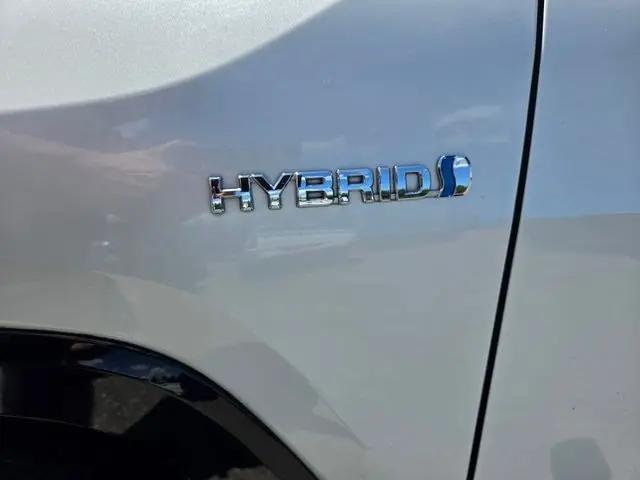 2020 Toyota RAV4 Hybrid XSE