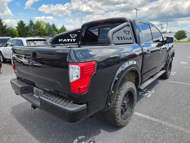 2019 Nissan Titan SL