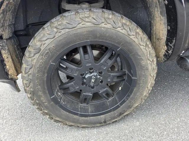 2019 Nissan Titan SL