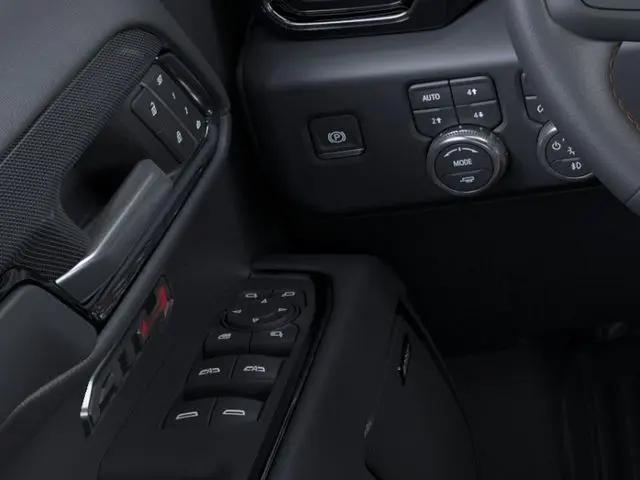2026 GMC Sierra 1500 Crew Cab, Short Bed, AT4, 4WD