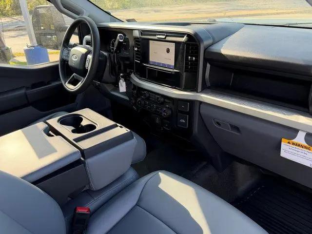 2025 Ford 600 XL