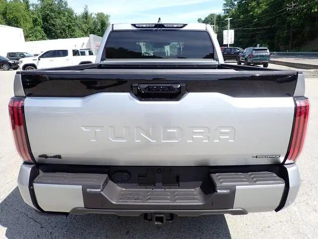 2026 Toyota Tundra Platinum Hybrid CrewMax 5.5' Bed