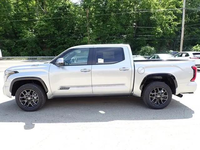 2026 Toyota Tundra Platinum Hybrid CrewMax 5.5' Bed