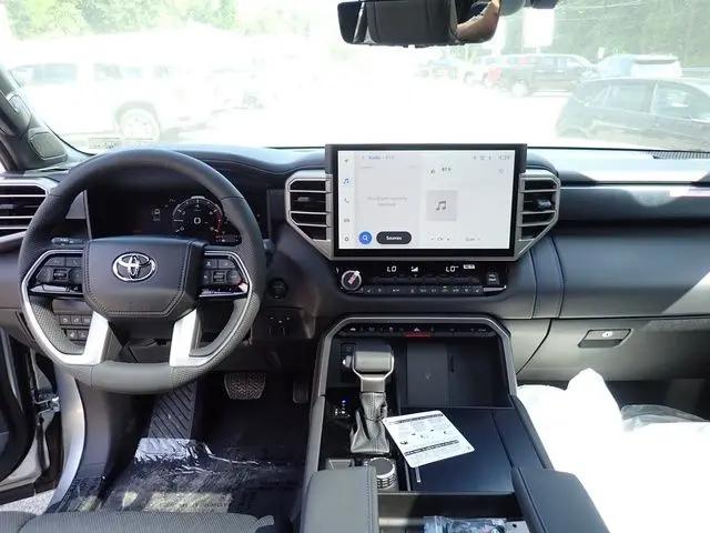 2026 Toyota Tundra Platinum Hybrid CrewMax 5.5' Bed