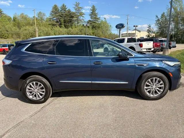 2023 Buick Enclave Essence AWD
