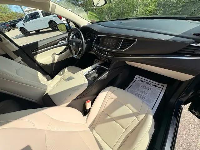 2023 Buick Enclave Essence AWD