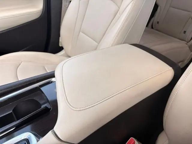 2023 Buick Enclave Essence AWD
