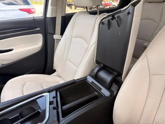 2023 Buick Enclave Essence AWD