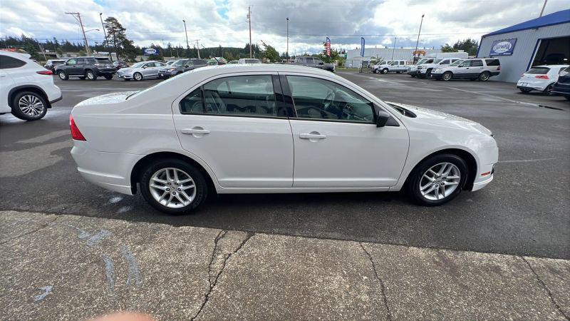 2011 Ford Fusion S