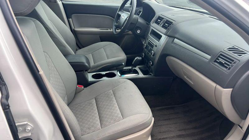 2011 Ford Fusion S