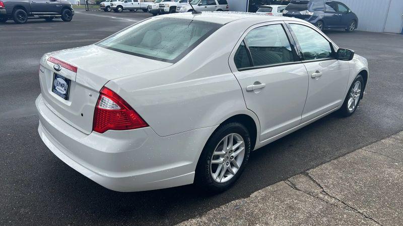 2011 Ford Fusion S