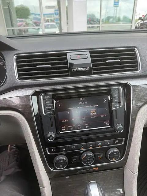 2018 Volkswagen Passat 2.0T SE