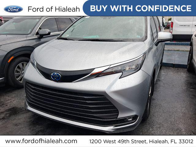 2025 Toyota Sienna XLE for sale in Hialeah, FL