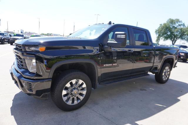 2025 Chevrolet Silverado 2500HD 4WD Crew Cab Standard Bed Custom