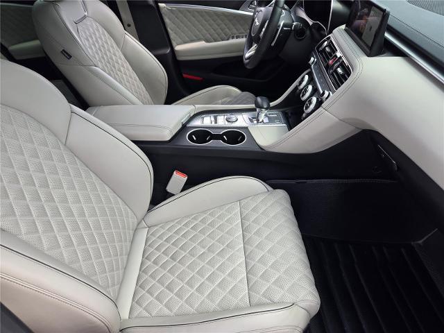 2022 Genesis G70 3.3T RWD