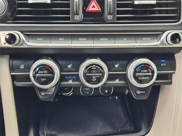 2022 Genesis G70 3.3T RWD