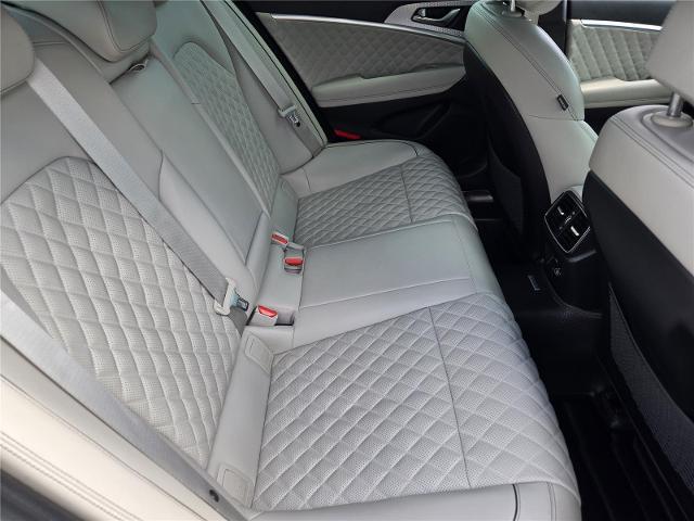 2022 Genesis G70 3.3T RWD