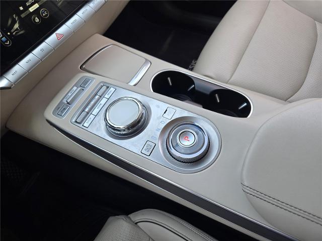 2022 Genesis GV70 2.5T AWD