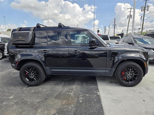 2020 Land Rover Defender 110 SE