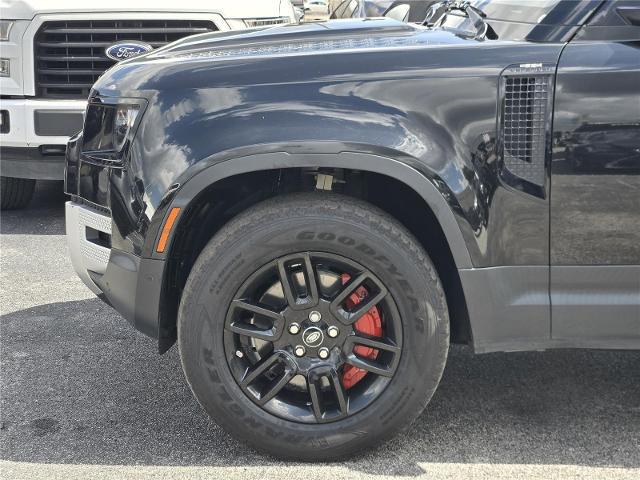 2020 Land Rover Defender 110 SE