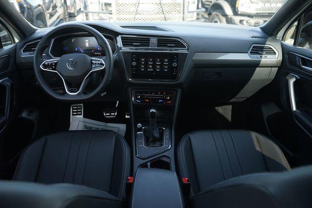 2024 Volkswagen Tiguan 2.0T SE R-Line Black