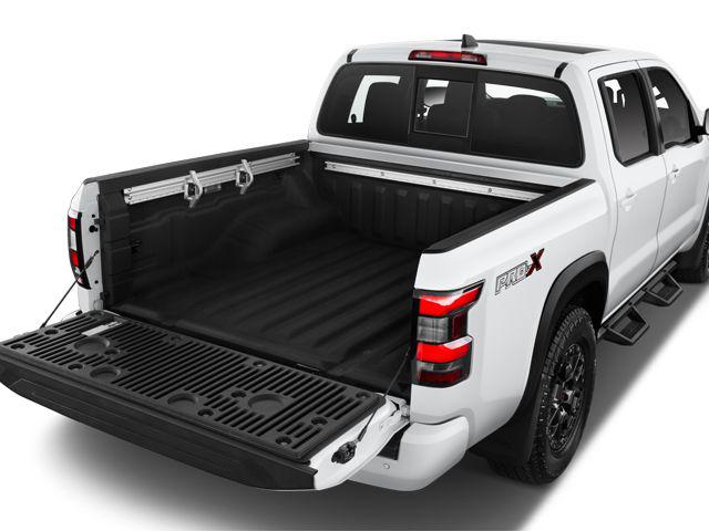 2025 Nissan Frontier Crew Cab Long Bed PRO-4X 4x4